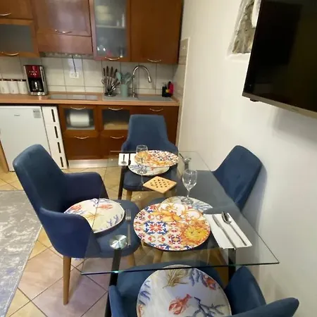 Incantevole: Piran-pirano. Apartamento